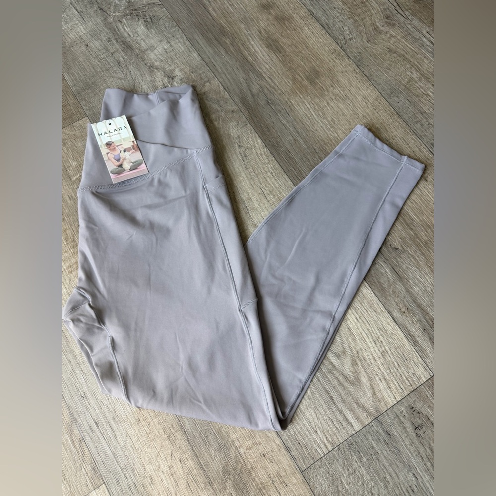 HALARA High-Rise Leggings in Mauve Gray